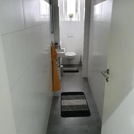 Alles Neu Nach Komplettsanierung In Direkter Naehe Zum Suedstrand Wilhelmshaven